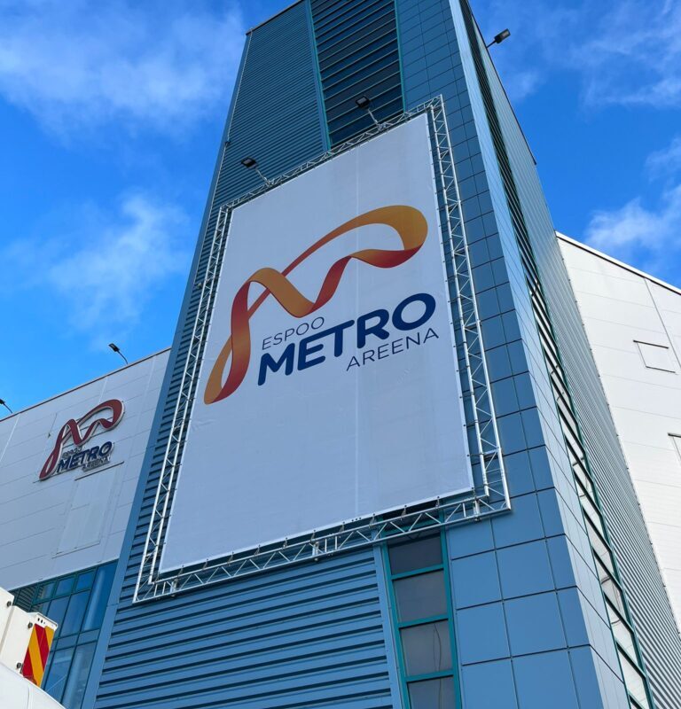 metroareena-768x1024 (2) metroareena-768x1024 (2)