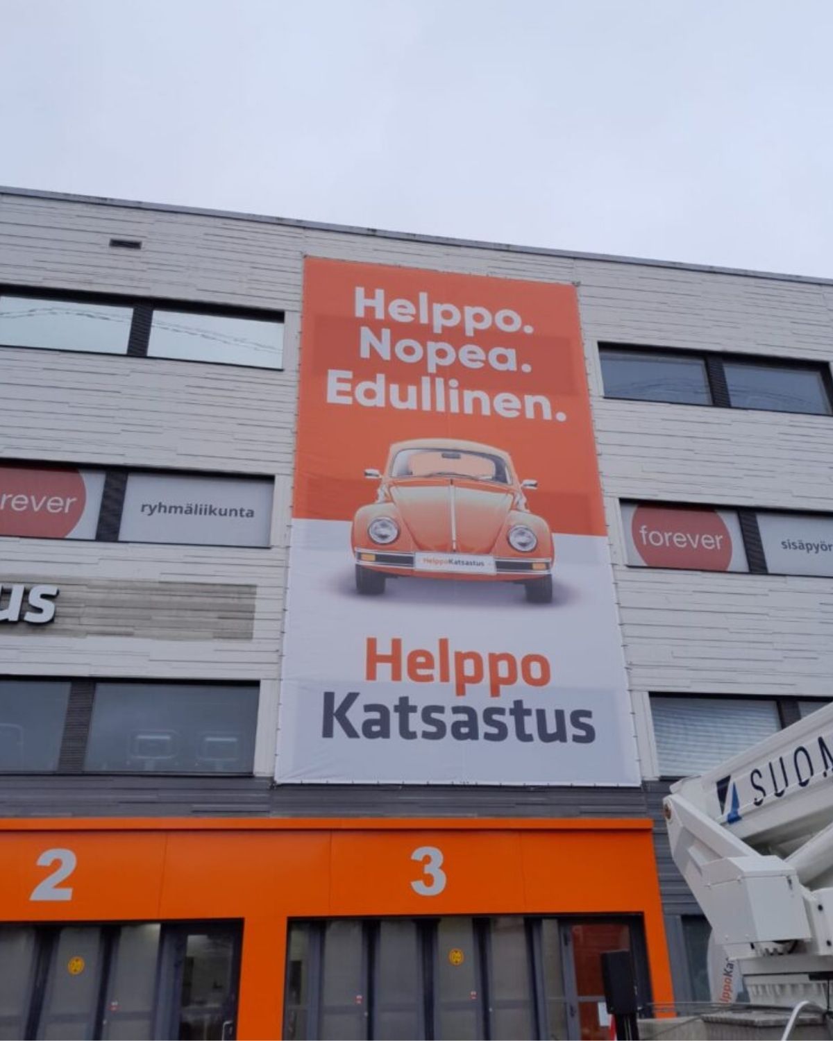 ulkomainosbanderolli (1) ulkomainosbanderolli (1)