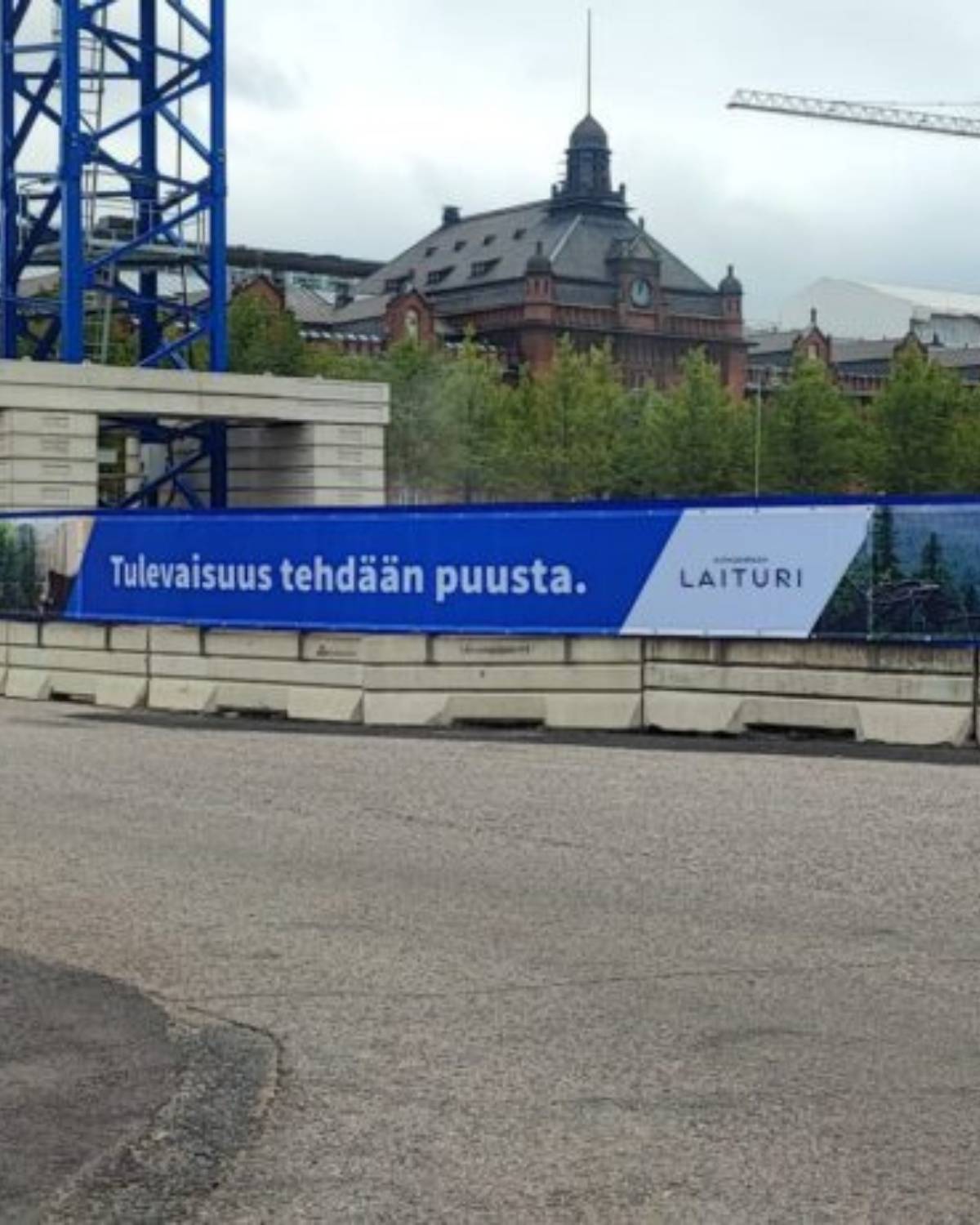 ulkomainosbanderolli (12) ulkomainosbanderolli (12)