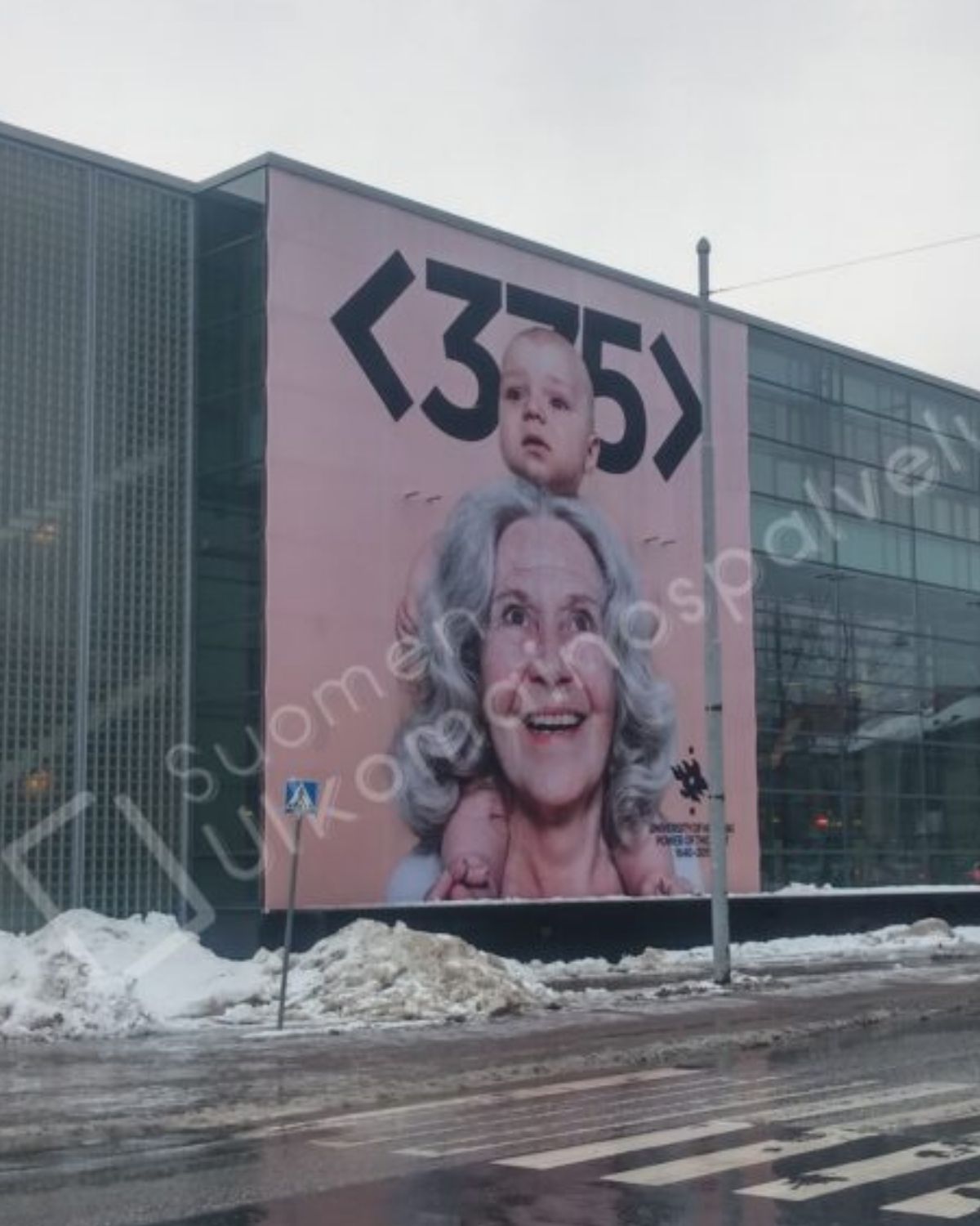 ulkomainosbanderolli (4) ulkomainosbanderolli (4)